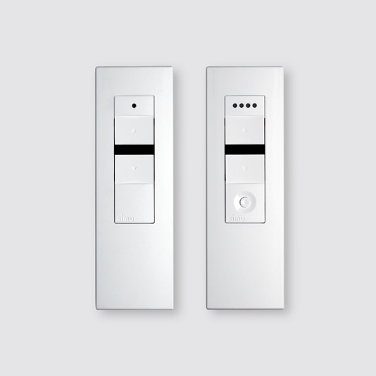 1- und 5-Kanal-Funk-Handsender mit dem 5-Kanal Handsender lassensich bis zu 5 Rollläden oderGruppen von Rollläden steuern 1- und 5-Kanal-Funk-Handsender mit dem 5-Kanal Handsender lassensich bis zu 5 Rollläden oderGruppen von Rollläden steuern