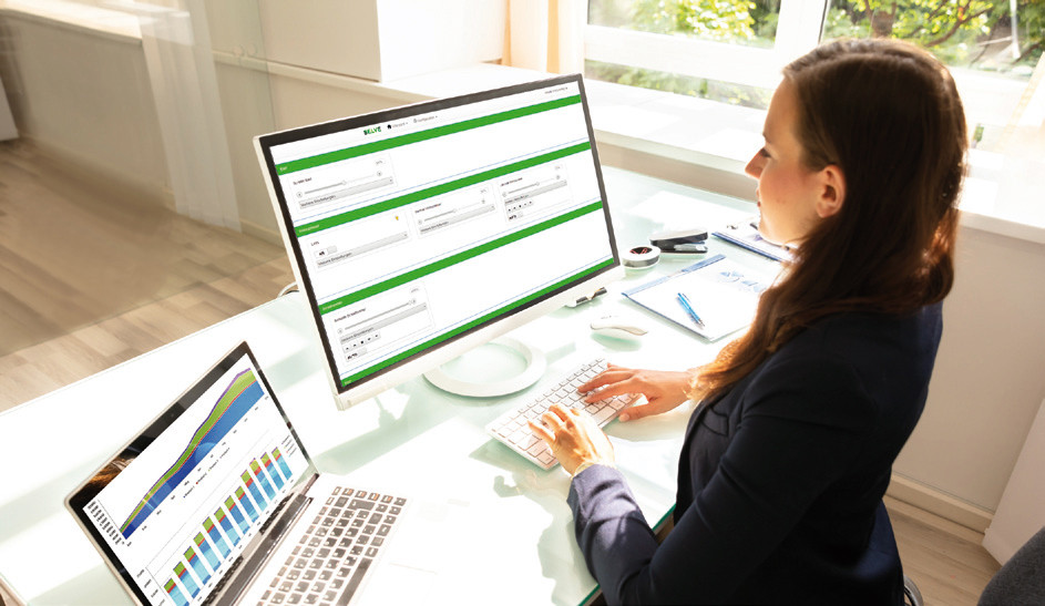 Aus dem Büro Rollläden, Markisen, Jalousien oder Licht zu Hause intelligent steuern. Mit dem commeoHome Server ist dies jederzeit möglich. Zudem wird eine automatische Rückmeldung über die ausgeführten Befehle gesendet.
